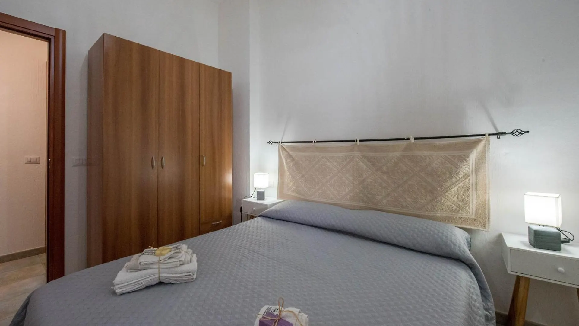 Сasa de vacaciones Villa Su Leonaxi Tertenìa Italia